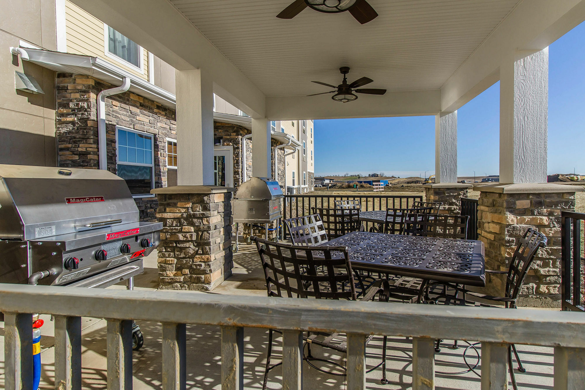 Mainstay Suites Watford City - Event Center Exterior photo
